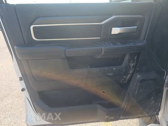 2025 Ram 2500 Big Horn Crew Cab Medium Bed - miniatura 9