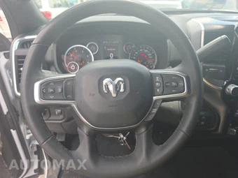 2025 Ram 2500 Big Horn Crew Cab Medium Bed - miniatura 10