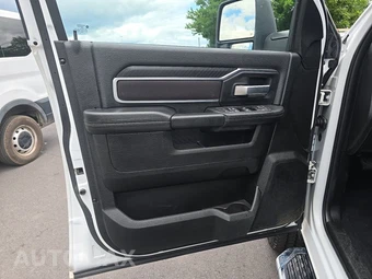 2025 Ram 2500 Big Horn Crew Cab Medium Bed - miniatura 9