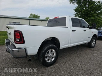 2025 Ram 2500 Big Horn Crew Cab Medium Bed - miniatura 4