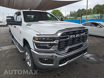 2025 Ram 2500 Big Horn Crew Cab Medium Bed - miniatura 3
