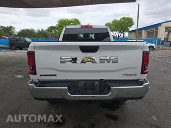 2025 Ram 2500 Big Horn Crew Cab Medium Bed - miniatura 5