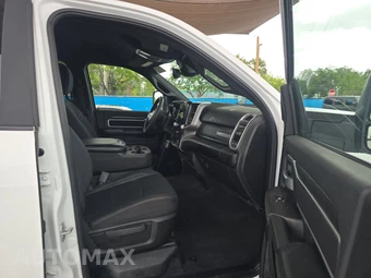 2025 Ram 2500 Big Horn Crew Cab Medium Bed - miniatura 8