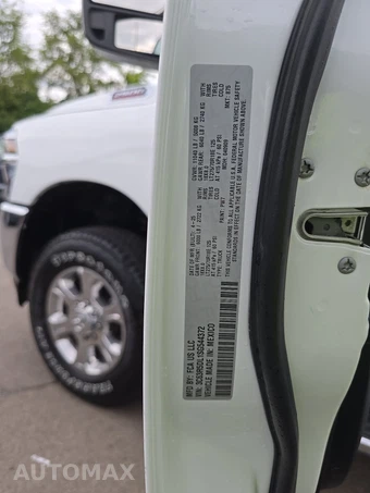 2025 Ram 2500 Big Horn Crew Cab Medium Bed - miniatura 14