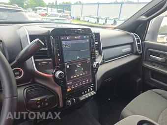 2025 Ram 2500 Big Horn Crew Cab Medium Bed – miniatura 11