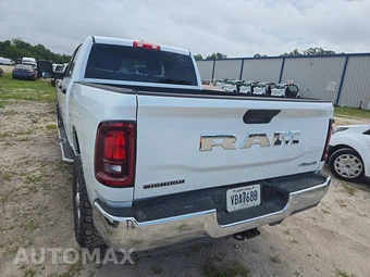 2025 Ram 2500 Big Horn Crew Cab Medium Bed – miniatura 6