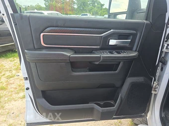 2025 Ram 2500 Big Horn Crew Cab Medium Bed – miniatura 9