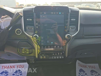 2025 Ram 2500 Big Horn Crew Cab Medium Bed – miniatura 7