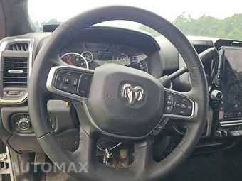 2025 Ram 2500 Big Horn Crew Cab Medium Bed - miniatura 10