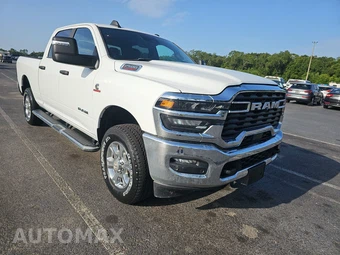 2025 Ram 2500 Big Horn Crew Cab Medium Bed - miniatura 3