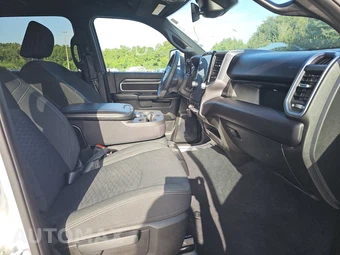 2025 Ram 2500 Big Horn Crew Cab Medium Bed - miniatura 8