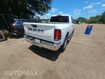 2025 Ram 2500 Big Horn Crew Cab Medium Bed - miniatura 4