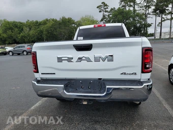 2025 Ram 2500 Big Horn Crew Cab Medium Bed – miniatura 5