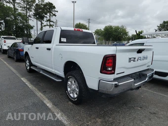 2025 Ram 2500 Big Horn Crew Cab Medium Bed – miniatura 6