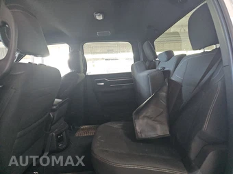 2025 Ram 2500 Big Horn Crew Cab Medium Bed – miniatura 13