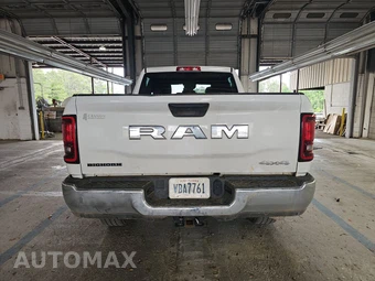 2025 Ram 2500 Big Horn Crew Cab Medium Bed – miniatura 5
