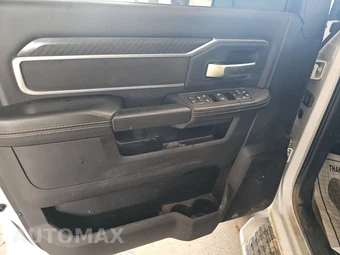 2025 Ram 2500 Big Horn Crew Cab Medium Bed – miniatura 9