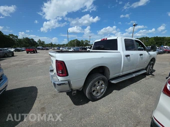 2025 Ram 2500 Big Horn Crew Cab Medium Bed - miniatura 4