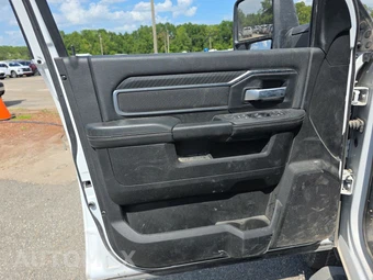 2025 Ram 2500 Big Horn Crew Cab Medium Bed - miniatura 9