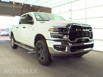 2025 Ram 2500 Big Horn Crew Cab Medium Bed - miniatura 3