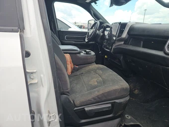 2025 Ram 2500 Big Horn Crew Cab Medium Bed - miniatura 8