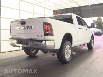 2025 Ram 2500 Big Horn Crew Cab Medium Bed - miniatura 4