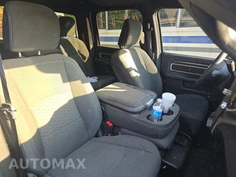2025 Ram 2500 Big Horn Crew Cab Medium Bed - miniatura 8