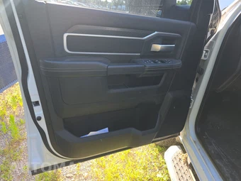 2025 Ram 2500 Big Horn Crew Cab Medium Bed - miniatura 9