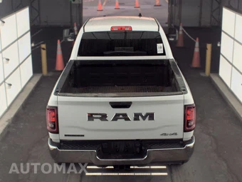 2025 Ram 2500 Big Horn Crew Cab Medium Bed - miniatura 5