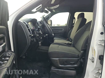 2025 Ram 2500 Big Horn Crew Cab Medium Bed - miniatura 7