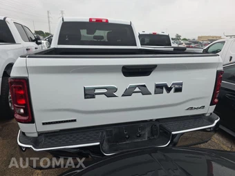 2025 Ram 2500 Big Horn Crew Cab Medium Bed - miniatura 5