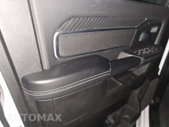 2025 Ram 2500 Big Horn Crew Cab Medium Bed - miniatura 9