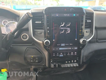 2025 Ram 2500 Big Horn Crew Cab Medium Bed - miniatura 11