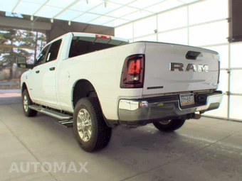 2025 Ram 2500 Big Horn Crew Cab Medium Bed - miniatura 6