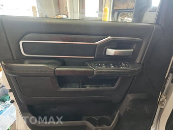2025 Ram 2500 Big Horn Crew Cab Medium Bed - miniatura 9