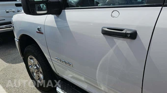 2025 Ram 2500 Big Horn Crew Cab Medium Bed - miniatura 23