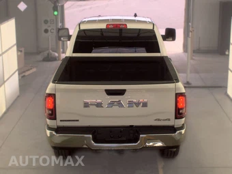 2025 Ram 2500 Big Horn Crew Cab Medium Bed – miniatura 5