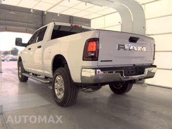 2025 Ram 2500 Big Horn Crew Cab Medium Bed – miniatura 6