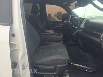 2025 Ram 2500 Big Horn Crew Cab Medium Bed - miniatura 8