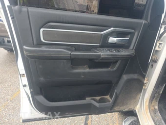 2025 Ram 2500 Big Horn Crew Cab Medium Bed - miniatura 9