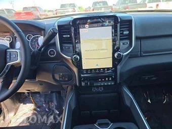 2025 Ram 2500 Big Horn Crew Cab Medium Bed – miniatura 11