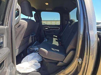 2025 Ram 2500 Big Horn Crew Cab Medium Bed – miniatura 14