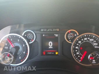 2025 Ram 2500 Big Horn Crew Cab Medium Bed - miniatura 12