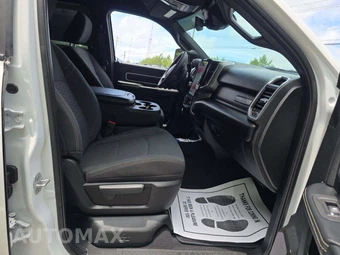 2025 Ram 2500 Big Horn Crew Cab Medium Bed - miniatura 17