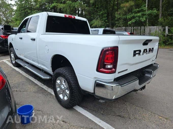 2025 Ram 2500 Big Horn Crew Cab Medium Bed - miniatura 2