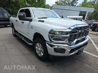 2025 Ram 2500 Big Horn Crew Cab Medium Bed - miniatura 4
