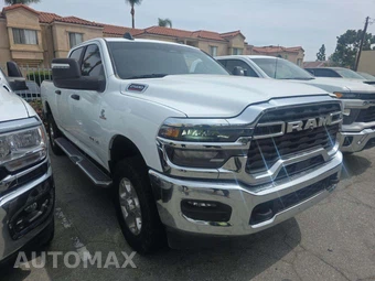 2025 Ram 2500 Big Horn Crew Cab Medium Bed - miniatura 4