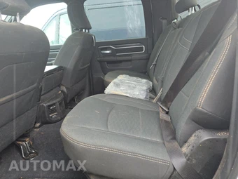 2025 Ram 2500 Big Horn Crew Cab Medium Bed - miniatura 13