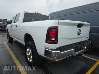 2025 Ram 2500 Big Horn Crew Cab Medium Bed - miniatura 6