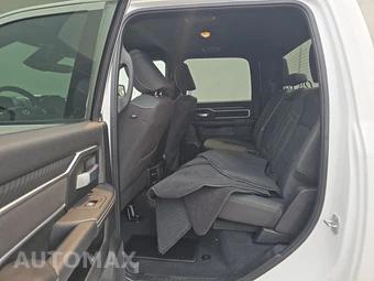 2025 Ram 2500 Big Horn Crew Cab Medium Bed – miniatura 13